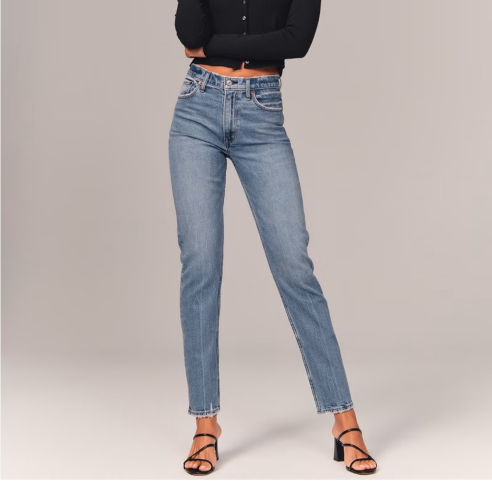 Abercrombie The mom High Rise Jeans